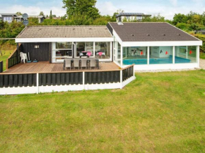 Exquisite Holiday Home in Ebeltoft with Swimming Pool, Ebeltoft